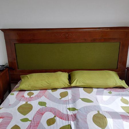 Holiday House Camillina Salò Екстериор снимка